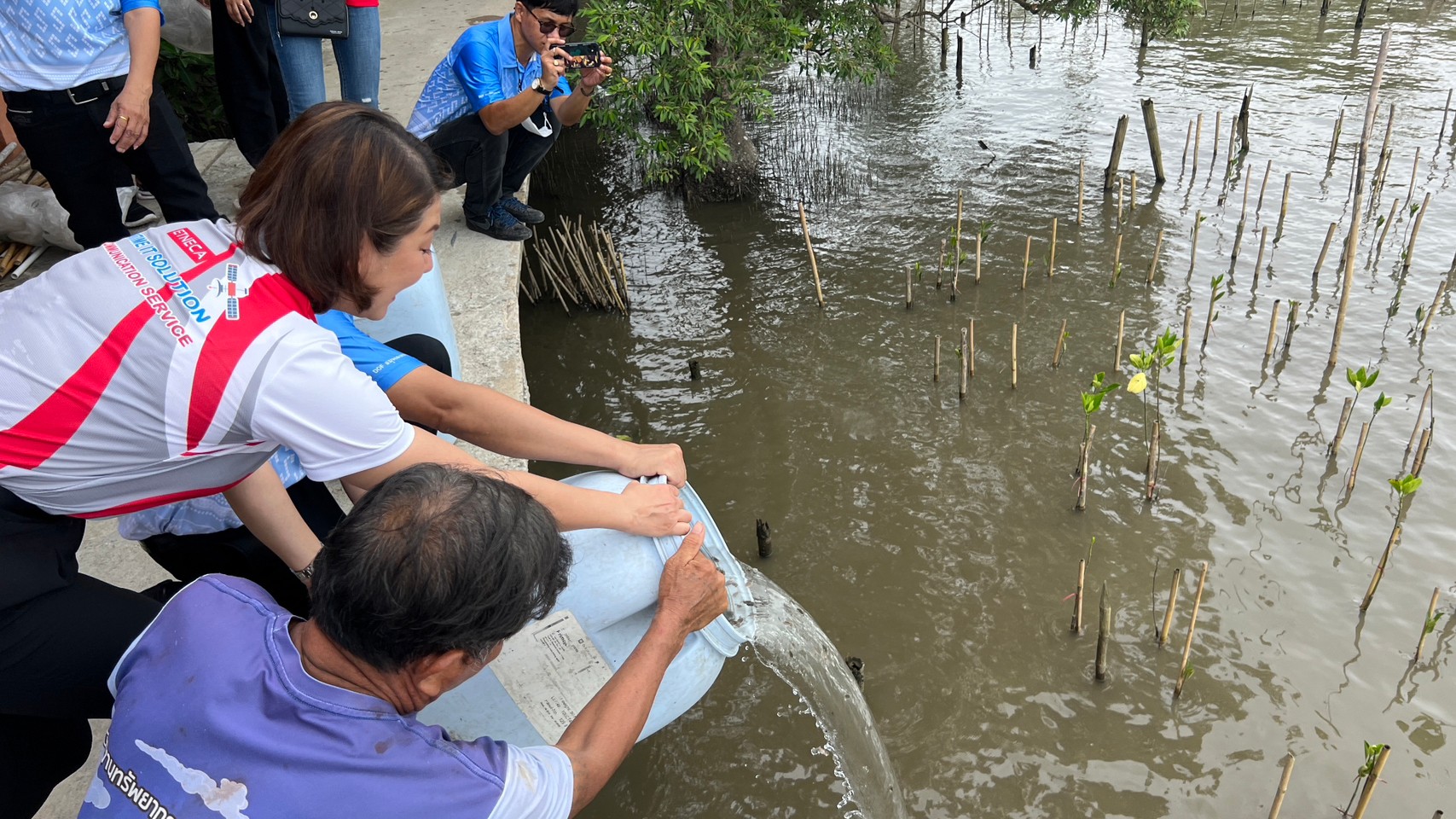 กิจกรรมปล่อยพันธุ์สัตว์น้ำคืนสู่ธรรมชาติ เพื่อร่วมอนุรักษ์สิ่งแวดล้อม และฟื้นฟูระบบนิเวศ ในวันที่ 8 กันยายน 2566